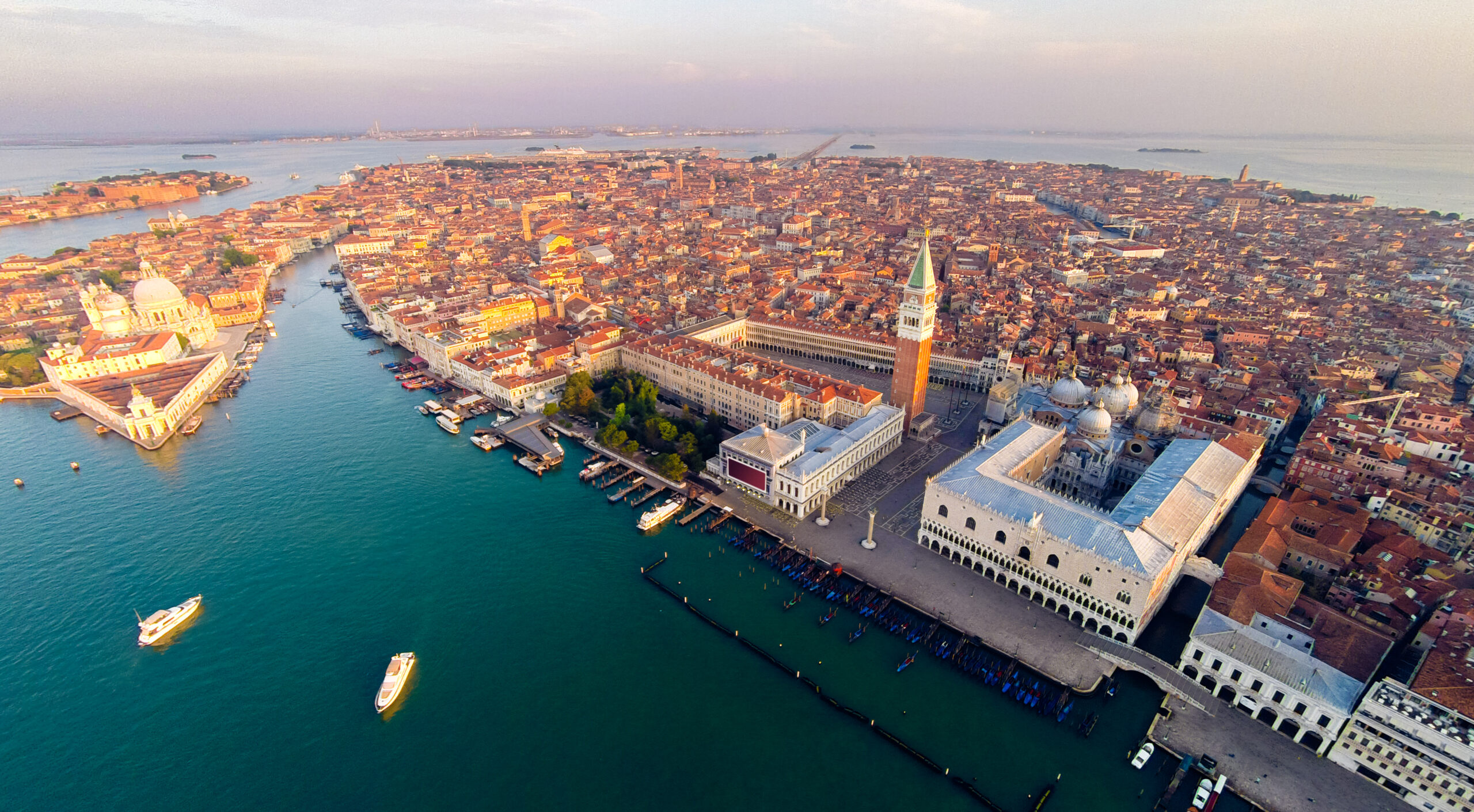 Come raggiungere Venezia in auto da Bibione: guida pratica