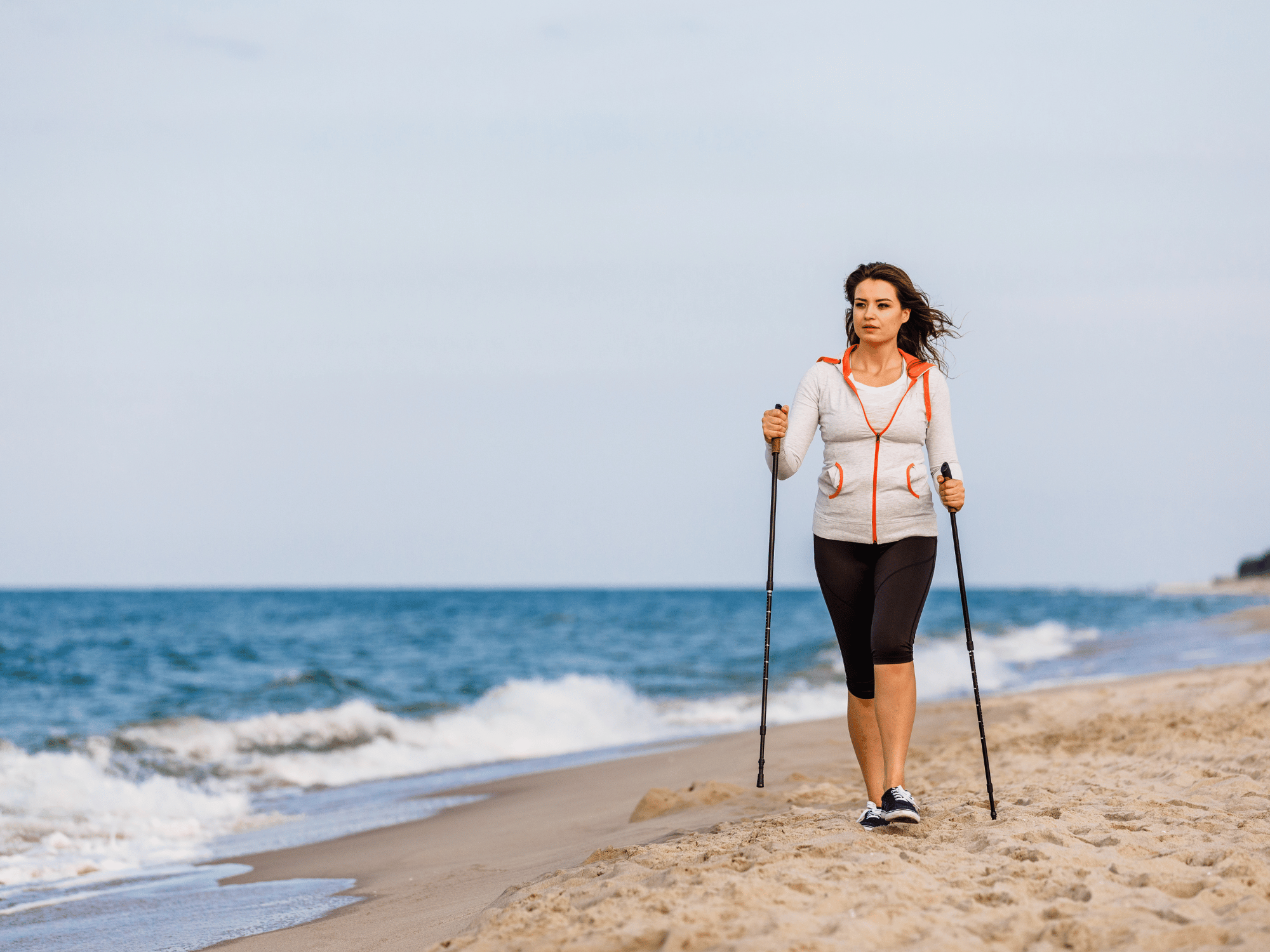 Nordic Walking am Strand: Technik & Tipps